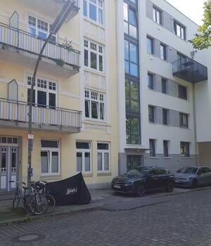 Provisionsfrei! 3-Zi.-Altbauwohnung mit Stuck, Kamin und 2 Balkone! – 22041 Hamburg – Vorschaubild 3
