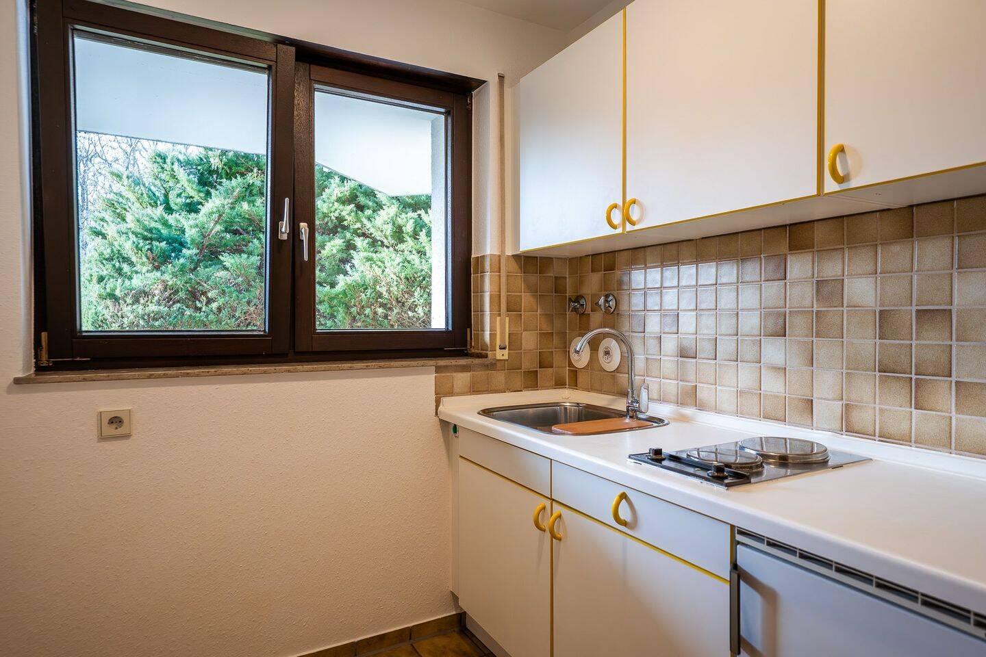 Geräumige 1-Zimmer-Wohnung mit Terrasse und Garten in S-Sonnenberg – Stuttgart – Vorschaubild 7