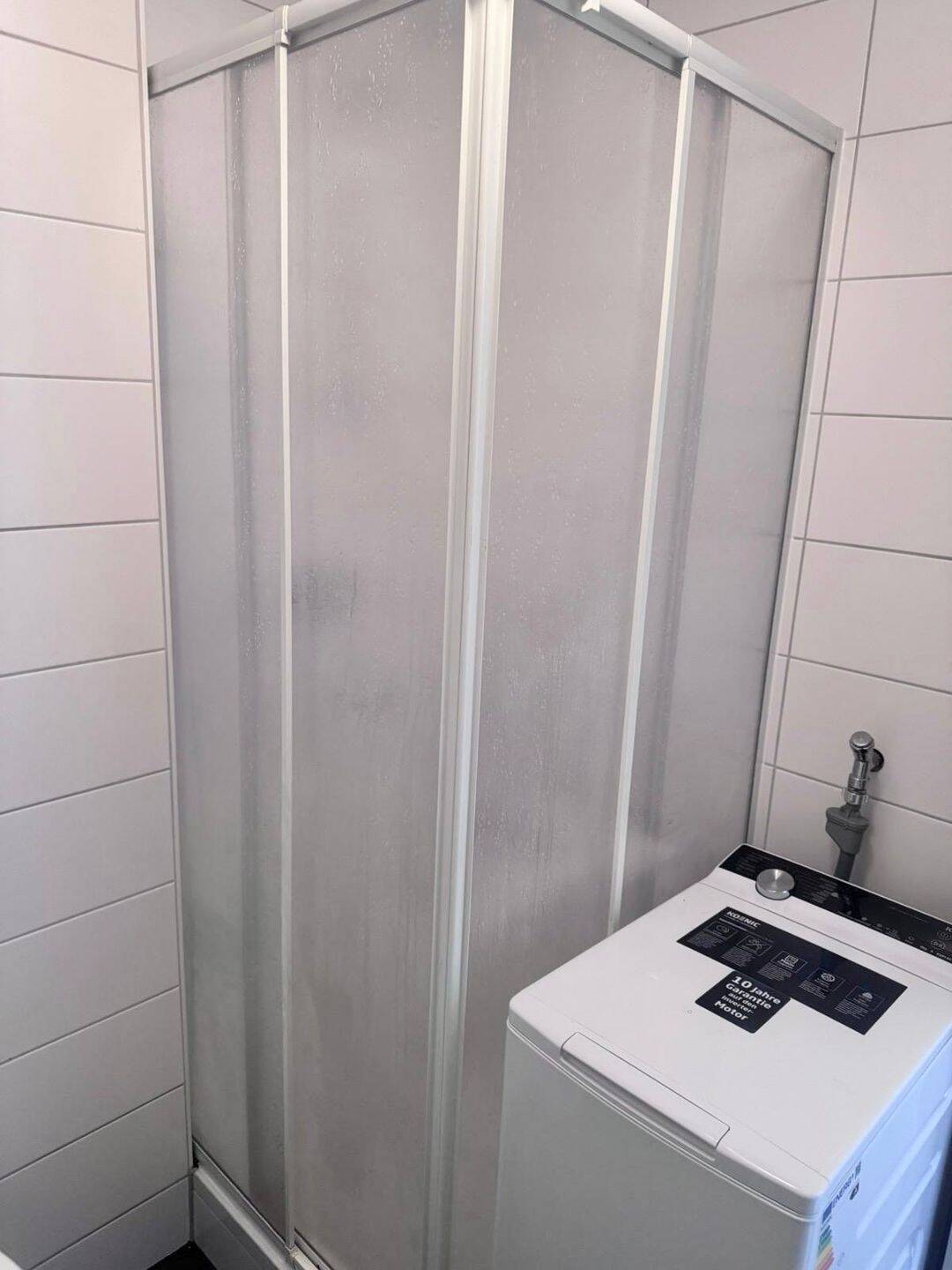 St. Peter ! Nestchen unterm Dach, 1-Zimmer-App., 19 m², Laminat, ohne Balkon, 4.OG ohne Aufzug – Nürnberg – Vorschaubild 7