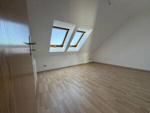 gefragte Wohnlage, Bad mit Fenster, und Stellplatz – 9224 Chemnitz – Vorschaubild 9