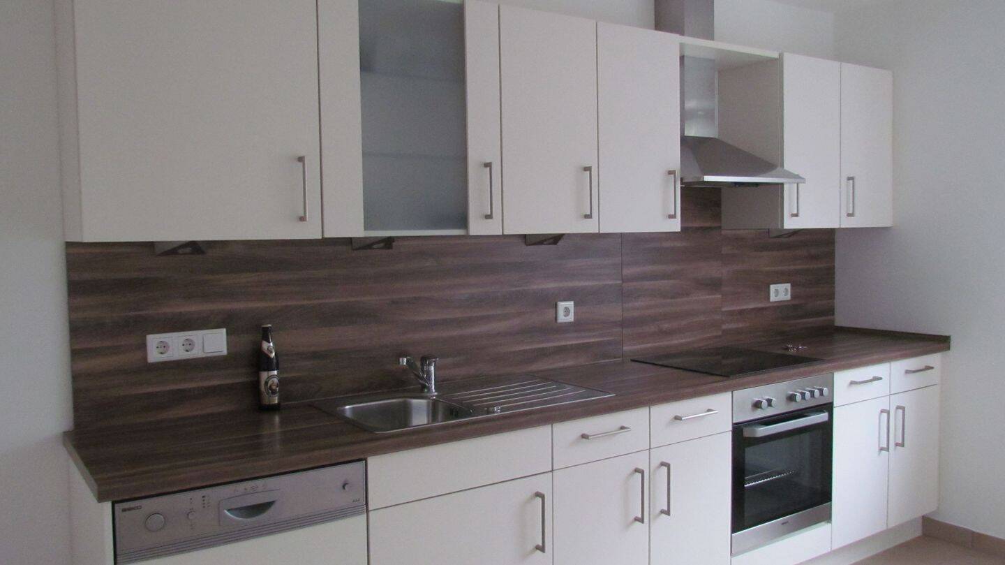 Stilvolle, neuwertige 3-Zimmer-Wohnung mit Balkon und Einbauküche – Ingolstadt – Vorschaubild 4