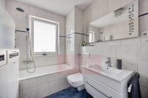 Modernes Wohnen in Niehl – attraktive 2-Zimmer-Eigentumswohnung mit Balkon & Tiefgaragenstellplatz – 50735 Köln – Vorschaubild 8