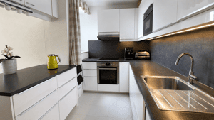 Wohnqualität mit Weitblick - großzügige 2-Zimmer-Wohnung mit Kamin, Tiefgarage und Balkon – 22045 Hamburg – Vorschaubild 8