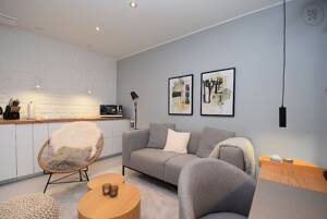 Wohlfühlen mit Atrium Terrasse, edlem Wohnambiente und Highspeed Internet - voll möbliert – 50827 Köln – Vorschaubild 6
