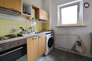 DAS PERFEKTE CITY-APARTMENT - MIT LOGGIA , AUFZUG & PARKPLATZ - FÜR SINGLES ODER DOUBLES – 10779 Berlin – Vorschaubild 3