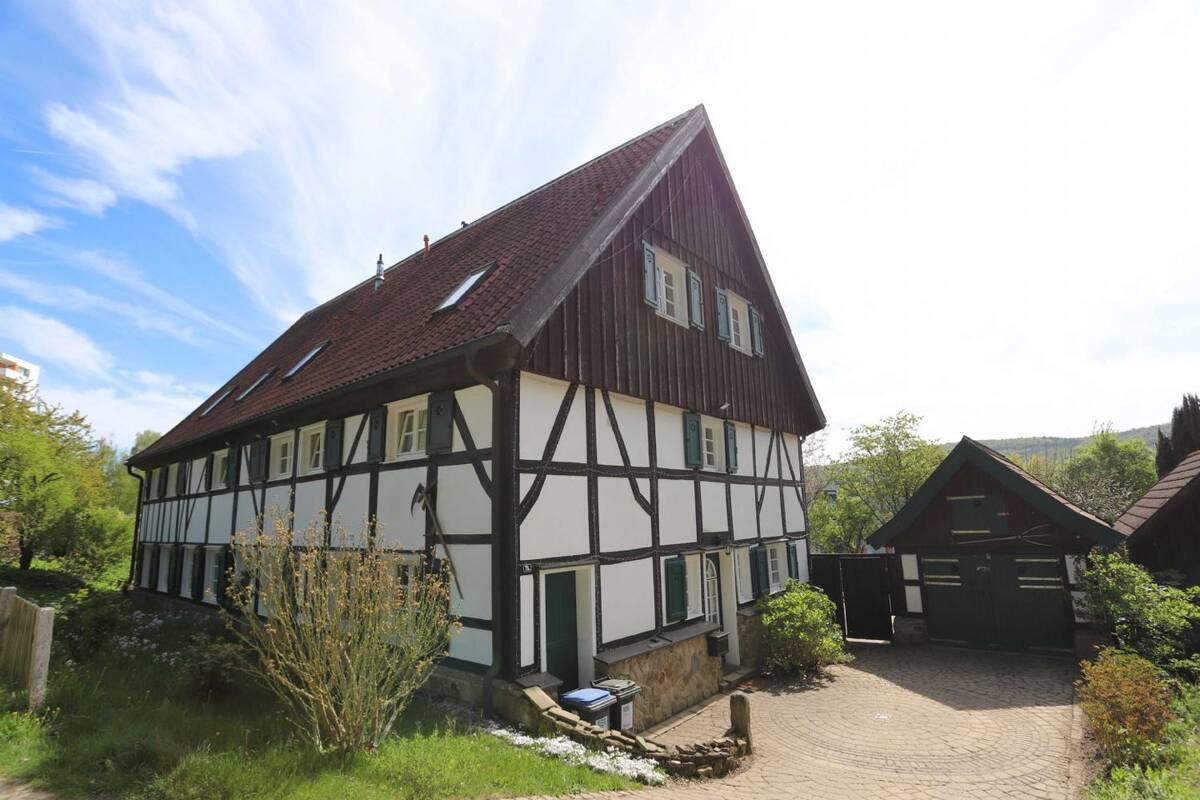 Wohnfühlklima pur in ruhiger und dennoch Zentraler Lage !!! – 58135 Hagen – Bild 1 von 9