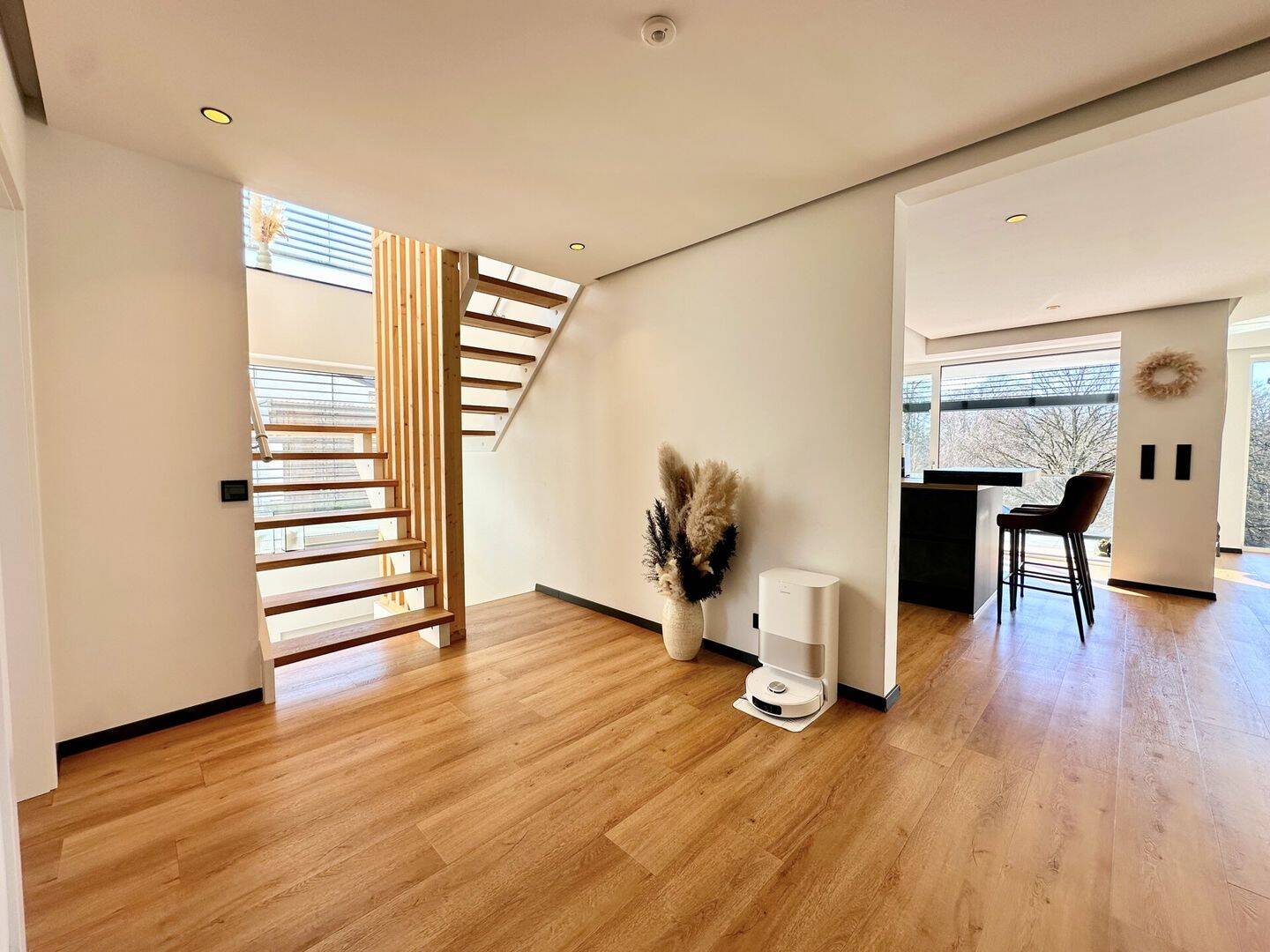 Luxuriös: kernsaniertes Einfamilienhaus mit atemberaubendem Ausblick, Indoorpool, Sauna und Garage – Solingen – Vorschaubild 7