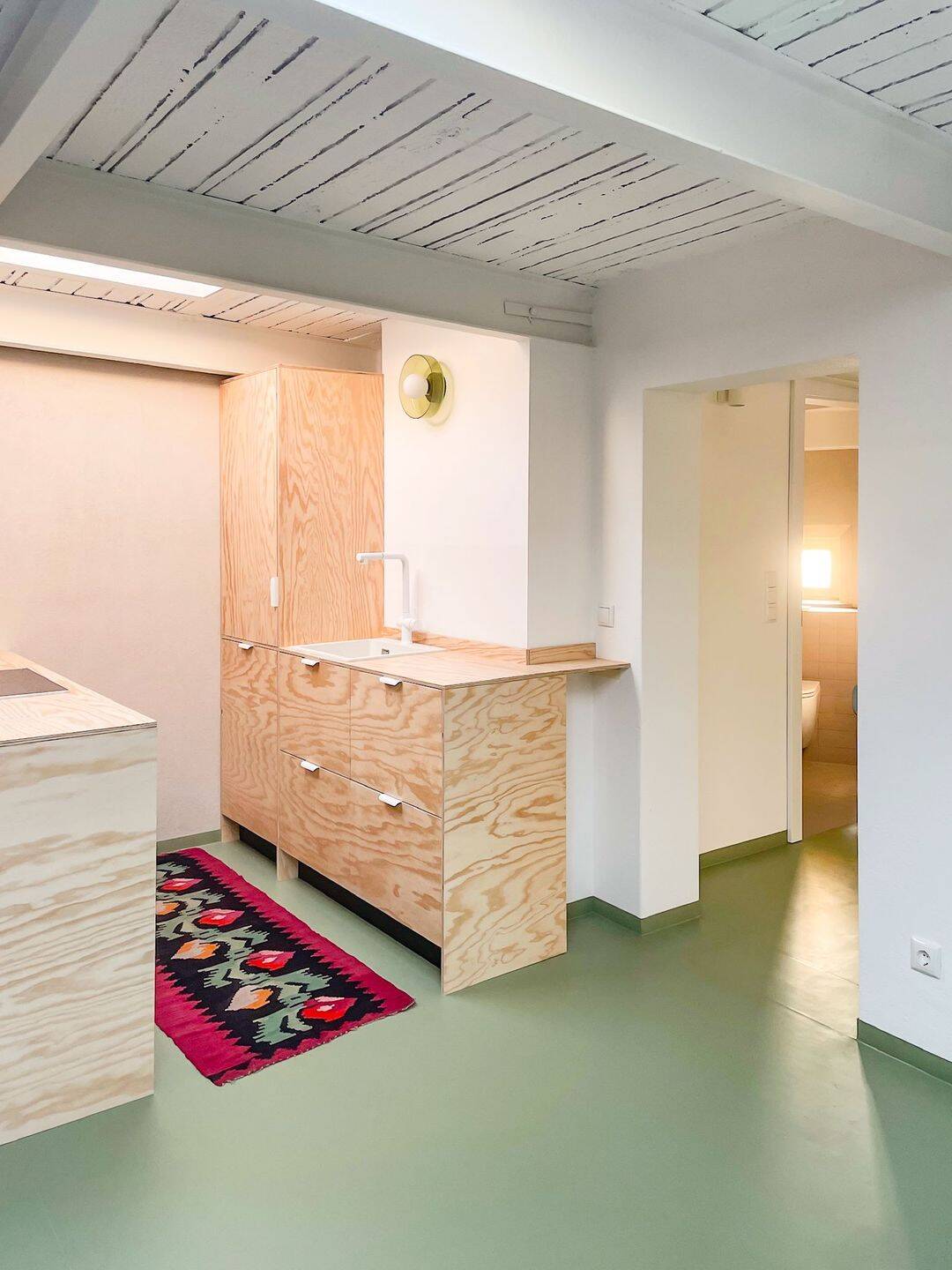 2 Zimmer Dachgeschosswohnung, 65 qm, hell und ruhig im Prenzlauer Berg