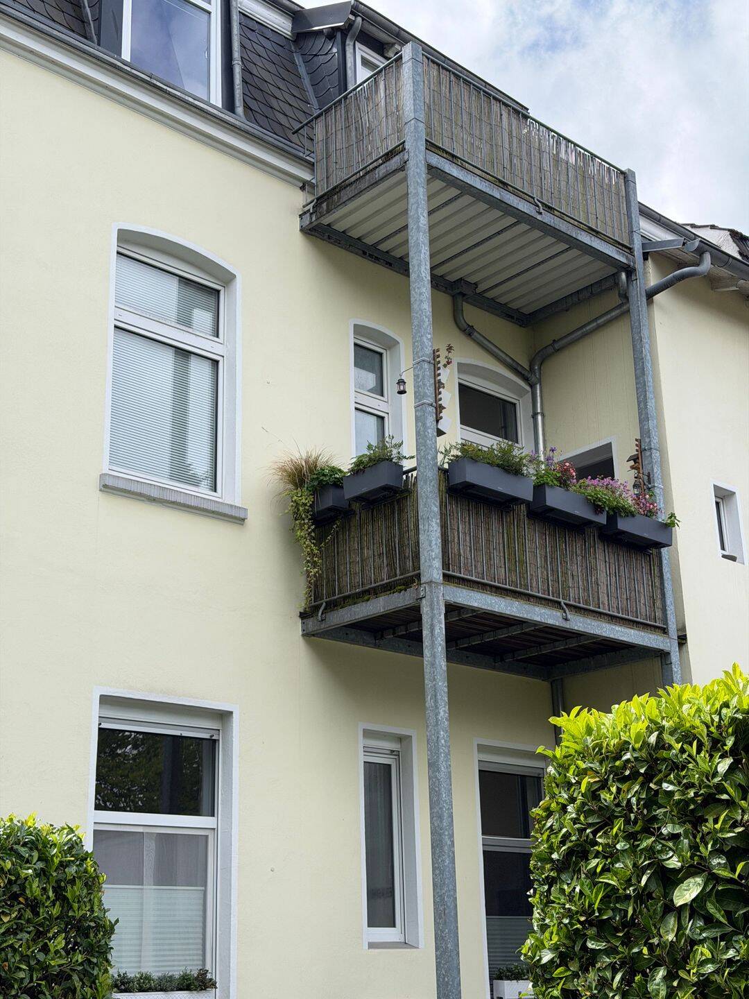 Traumhafte Jugendstil-Altbauwohnung in Duisburg-Großenbaum – exklusive Bell-Etage mit Balkon & Garten – Duisburg – Vorschaubild 7