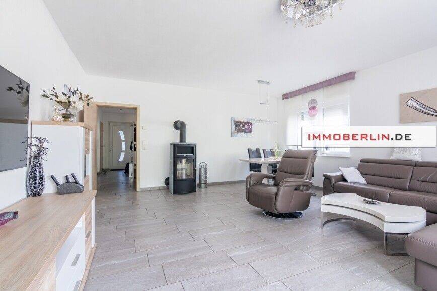 IMMOBERLIN.DE - Attraktiver Bungalow mit Sonnengarten & Garage – Seddiner See – Vorschaubild 8