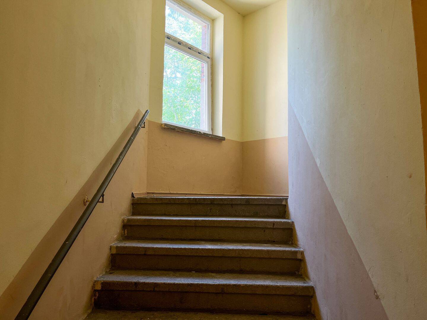 Zwei große Mehrfamilienhäuser in der Südvorstadt – Plauen – Vorschaubild 3