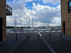 Erstbezug am Hafen mit seitlichem Traveblick und Elektro-TG Parkplatz – 23570 Lübeck – Vorschaubild 5