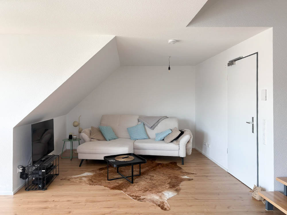 Im Zentrum von Neu-Ulm/Pfuhl neuwertige exklusive 2-Zi.-Maisonette mit Aufzug, EBK, 2 Balkone + TG – Neu-Ulm – Vorschaubild 4