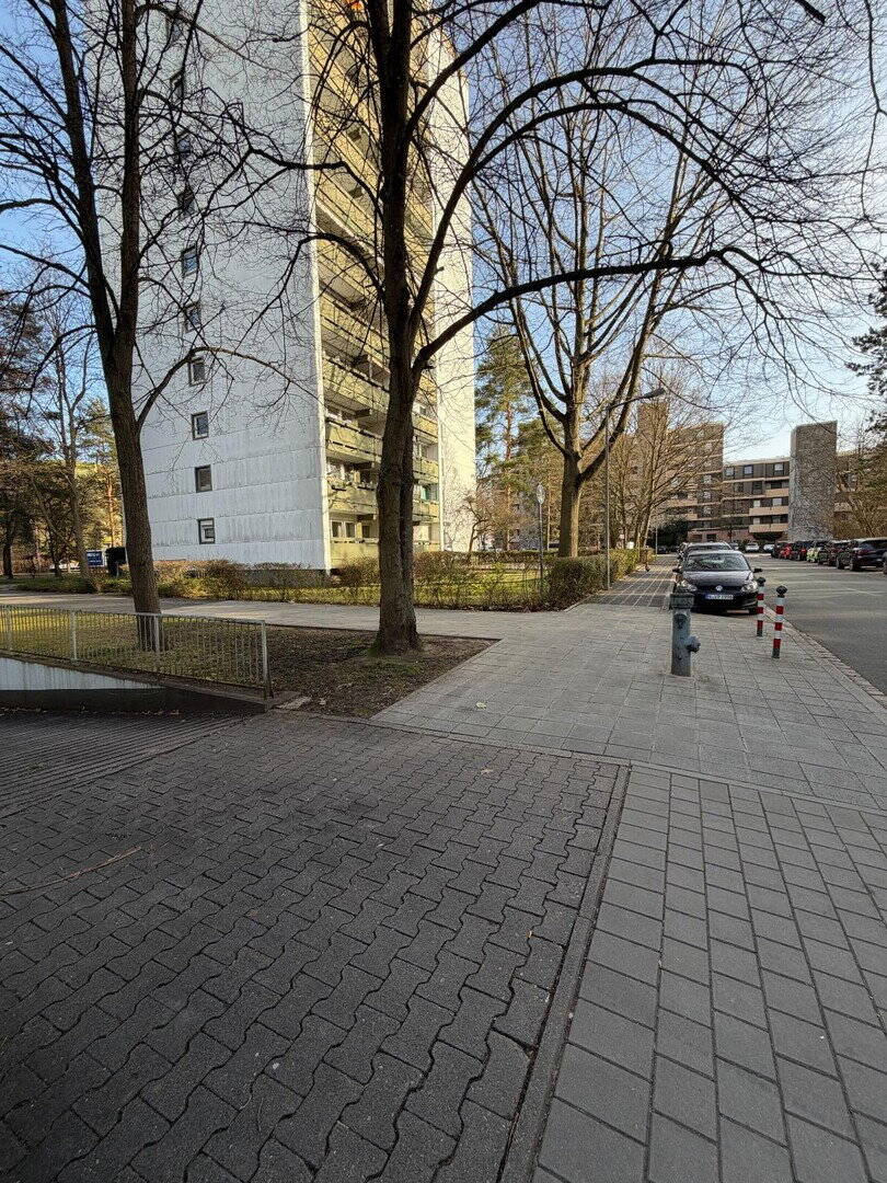"Sanierungsbedürftige 3-Zimmer-Wohnung mit Potenzial - ideal für Eigennutzer und Kapitalanleger" – Nürnberg – Vorschaubild 2