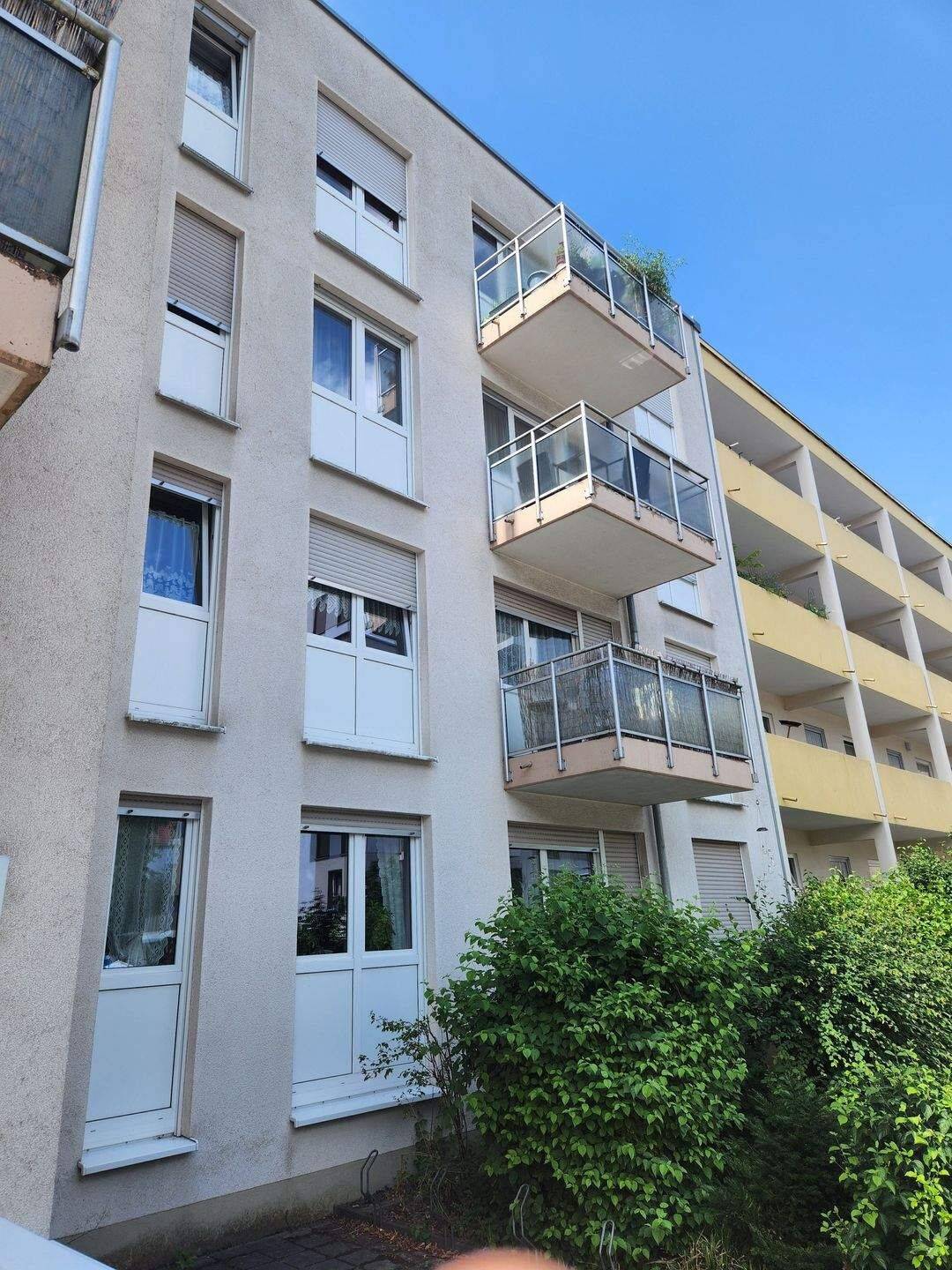 Modern wohnen mit Komfort – hochwertige 2-Zimmer-Wohnung mit Aufzug in Nürnberg-Langwasser – Nürnberg – Vorschaubild 2