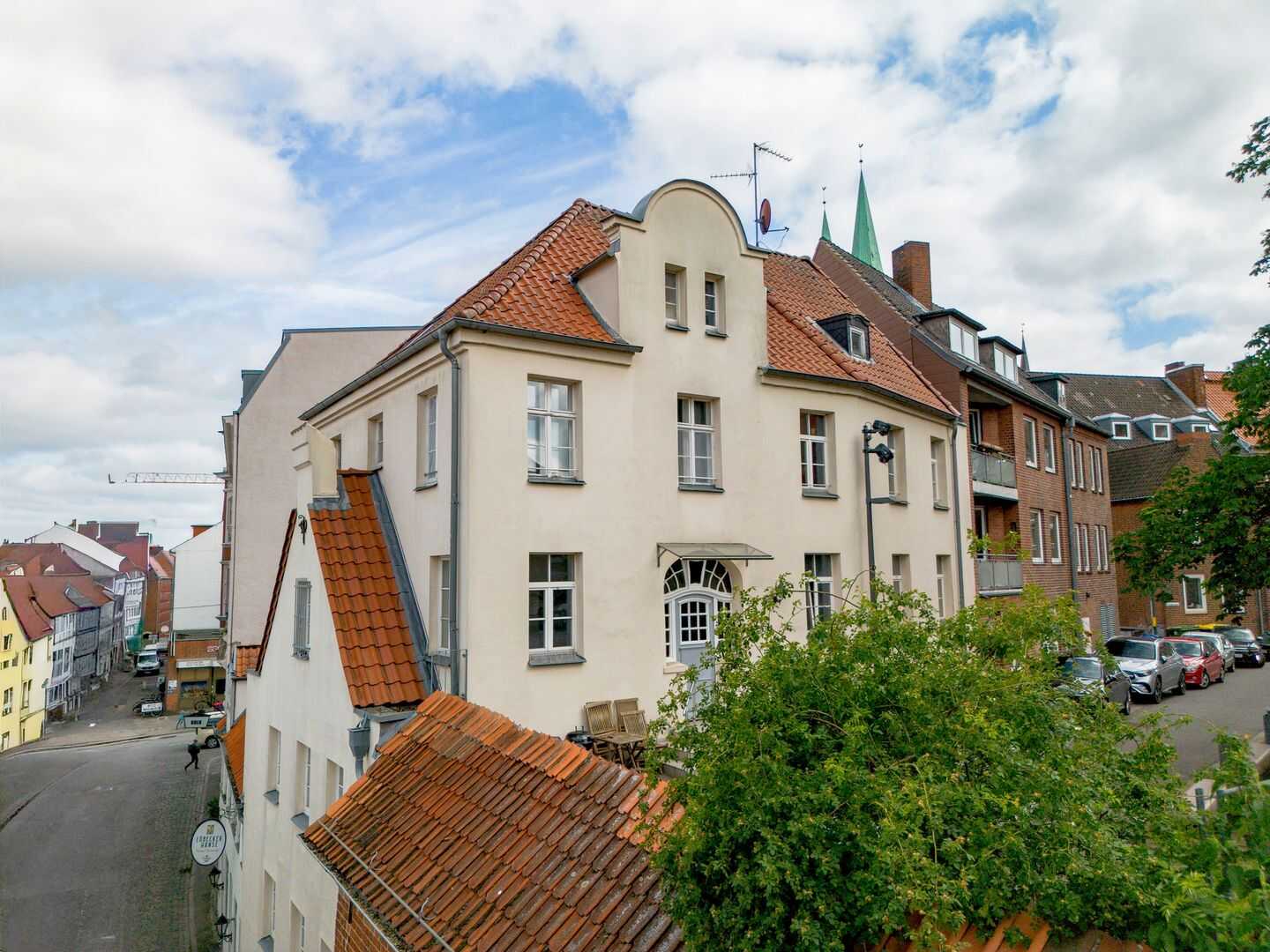 Frei - 2 Zimmer - Lübecker Altstadt mit Blick auf die Petrikirche