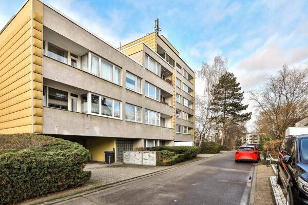 Etagenwohnung in 50735 Köln mit 91 m² kaufen