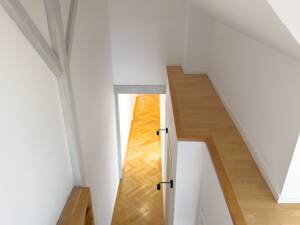 Exklusive 4,5-Zimmer-Altbauwohnung mit Balkon & Klimaanlage in begehrter Lage Am Harras – 81373 München – Vorschaubild 9