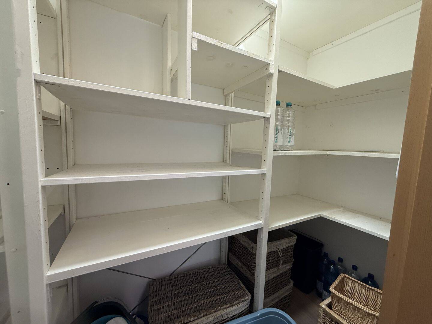 Bezugsfreie 3-Zimmer-Wohnung mit Garten, Terrasse und zwei Stellplätzen - ein wahres Wohnparadies! – Mannheim – Vorschaubild 5