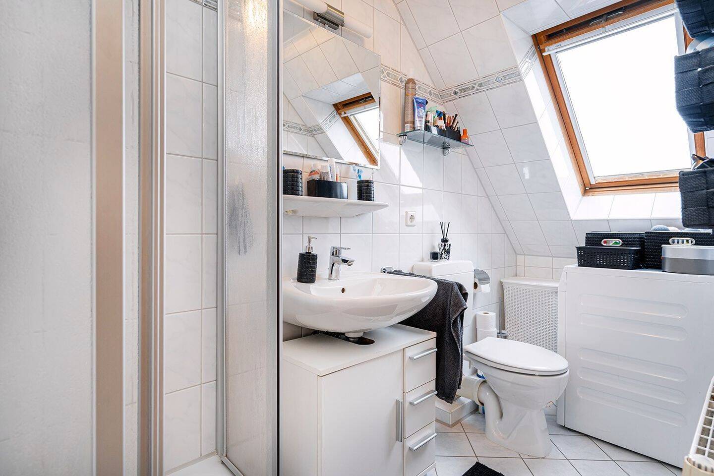 Wohnen auf zwei Ebenen - Maisonettewohnung in zentraler Innenstadtlage von Esens – Esens – Vorschaubild 8