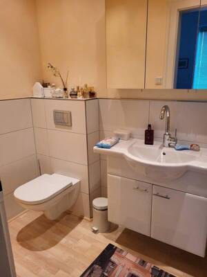 Charmante 4-Zimmer-Erdgeschosswohnung mit großer Terrasse, eigenem Garten und Doppelgarage – 48153 Münster – Vorschaubild 5