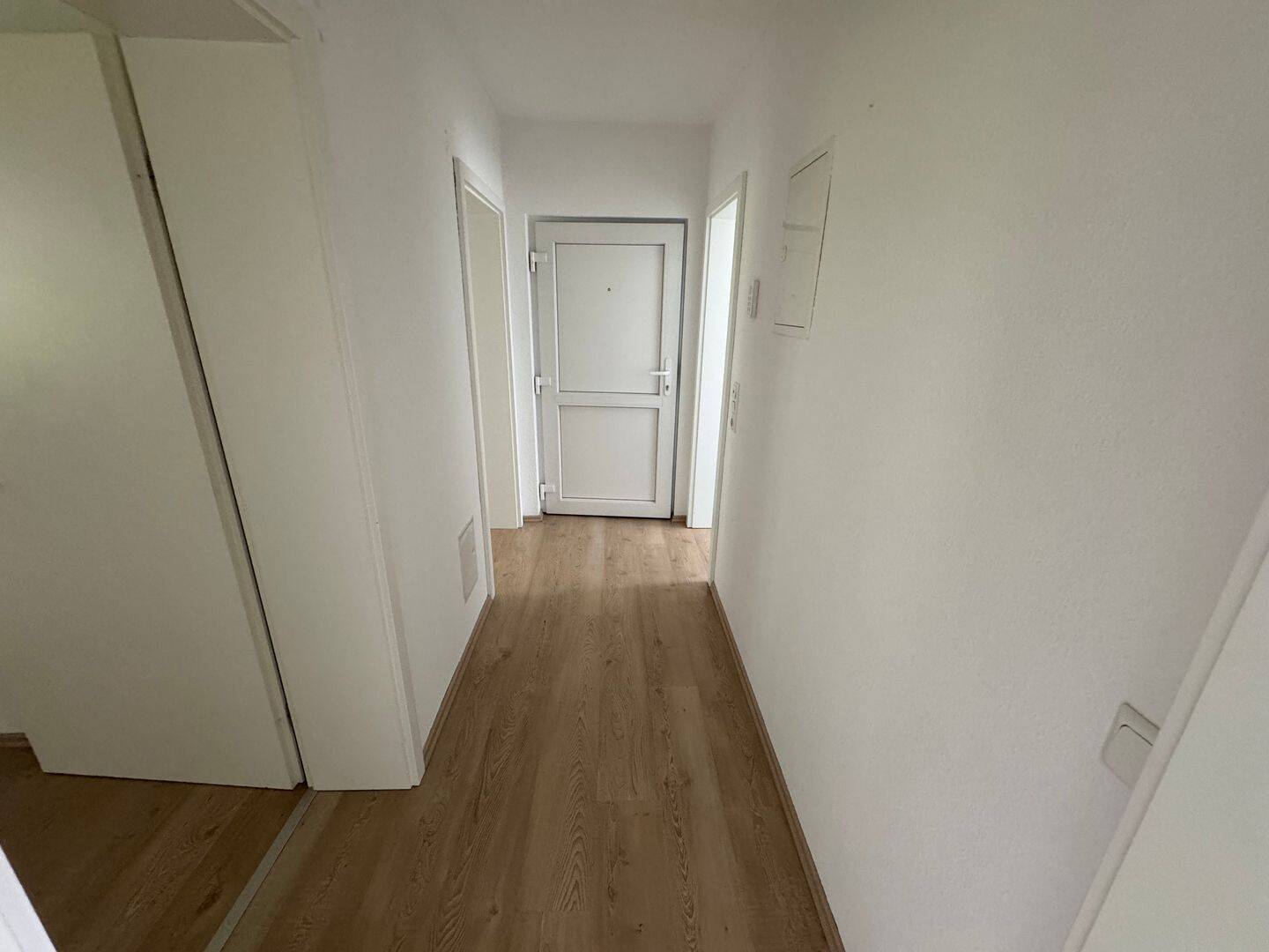 2 Mehrfamilienhäuser und 12 Garagen im Paket ! – Siegen – Vorschaubild 5