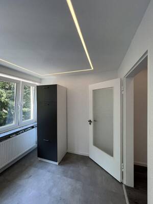 WG-Zimmer: Möbliert, saniert & separat nutzbar - nur 200 m zur Uni Mannheim! Sofort verfügbar!** – 68159 Mannheim – Vorschaubild 8
