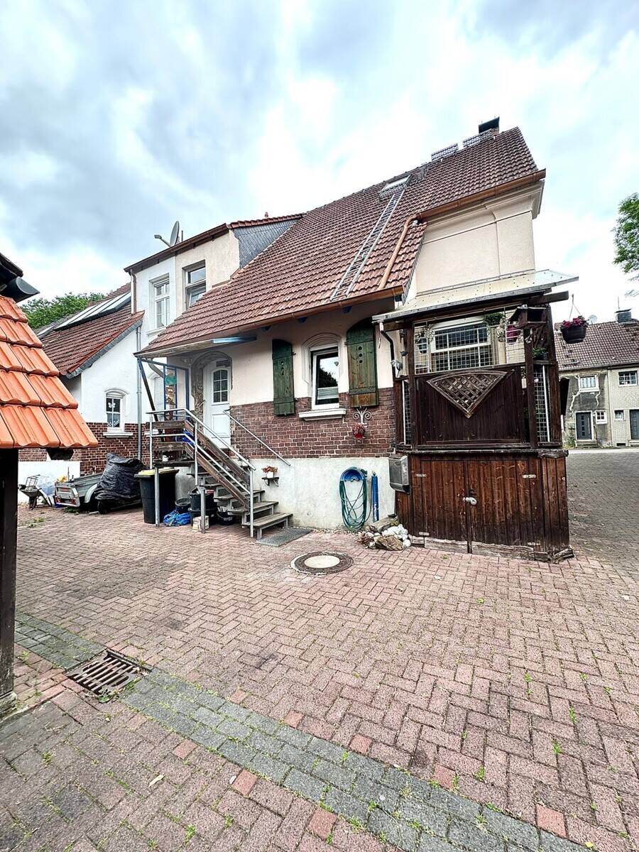 ...EHRENSACHE.. historischer Charme mit modernem Wohnkomfort - DHH in Herne-Röhlinghausen! – Herne – Vorschaubild 2