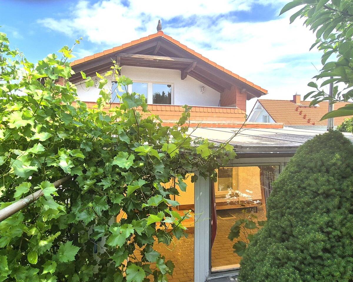RESERVIERT: 2,5 Zimmer Glück: Perfekte Balance aus Erfurter Stadtleben, Gartenparadies und Strandvibe – 99085 Erfurt – Bild 1 von 5