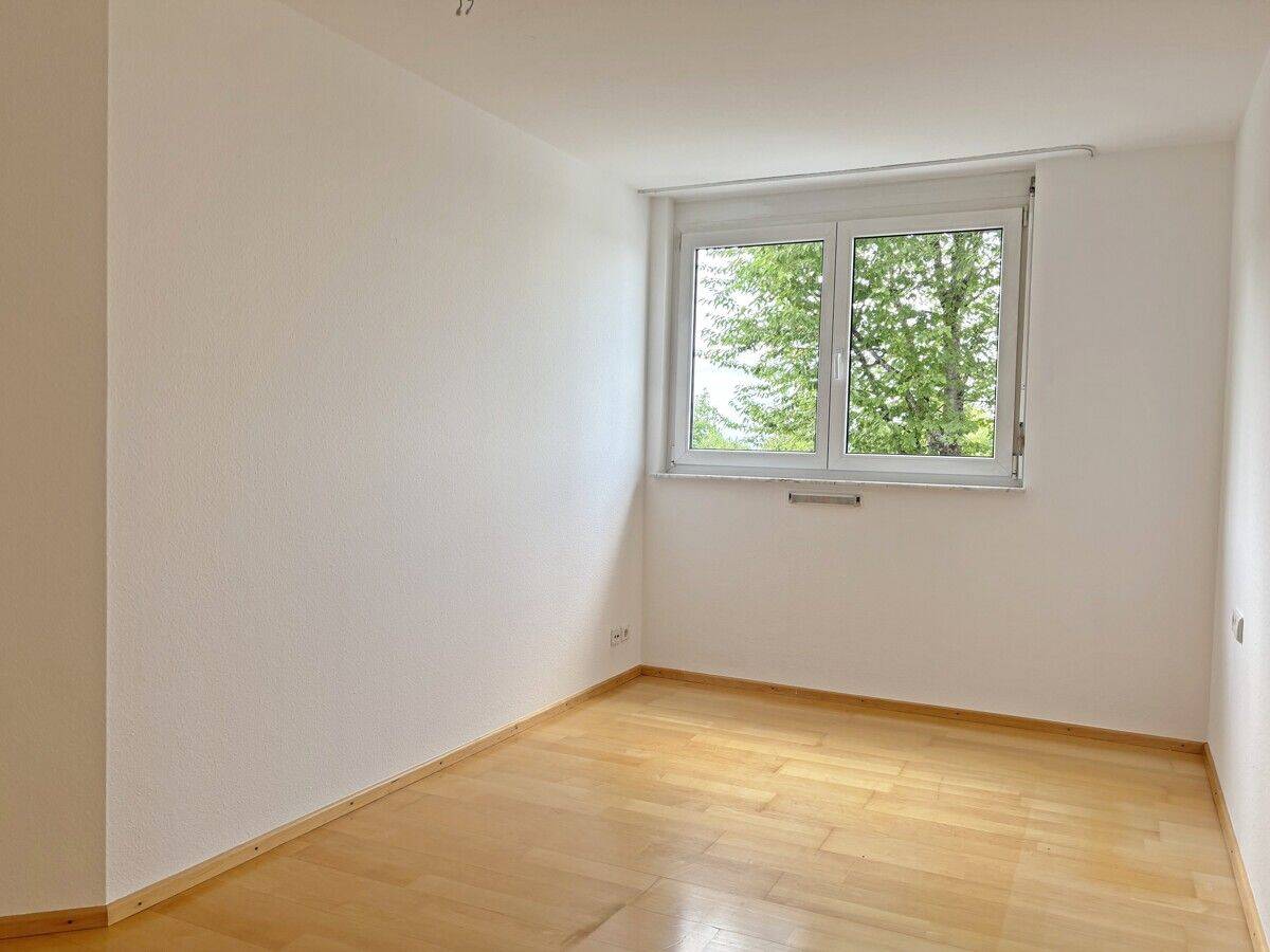 Fernab vom Stadttrubel - Helle Wohlfühlwohnung mit Balkon am Georgenberg in Reutlingen – Reutlingen – Vorschaubild 9
