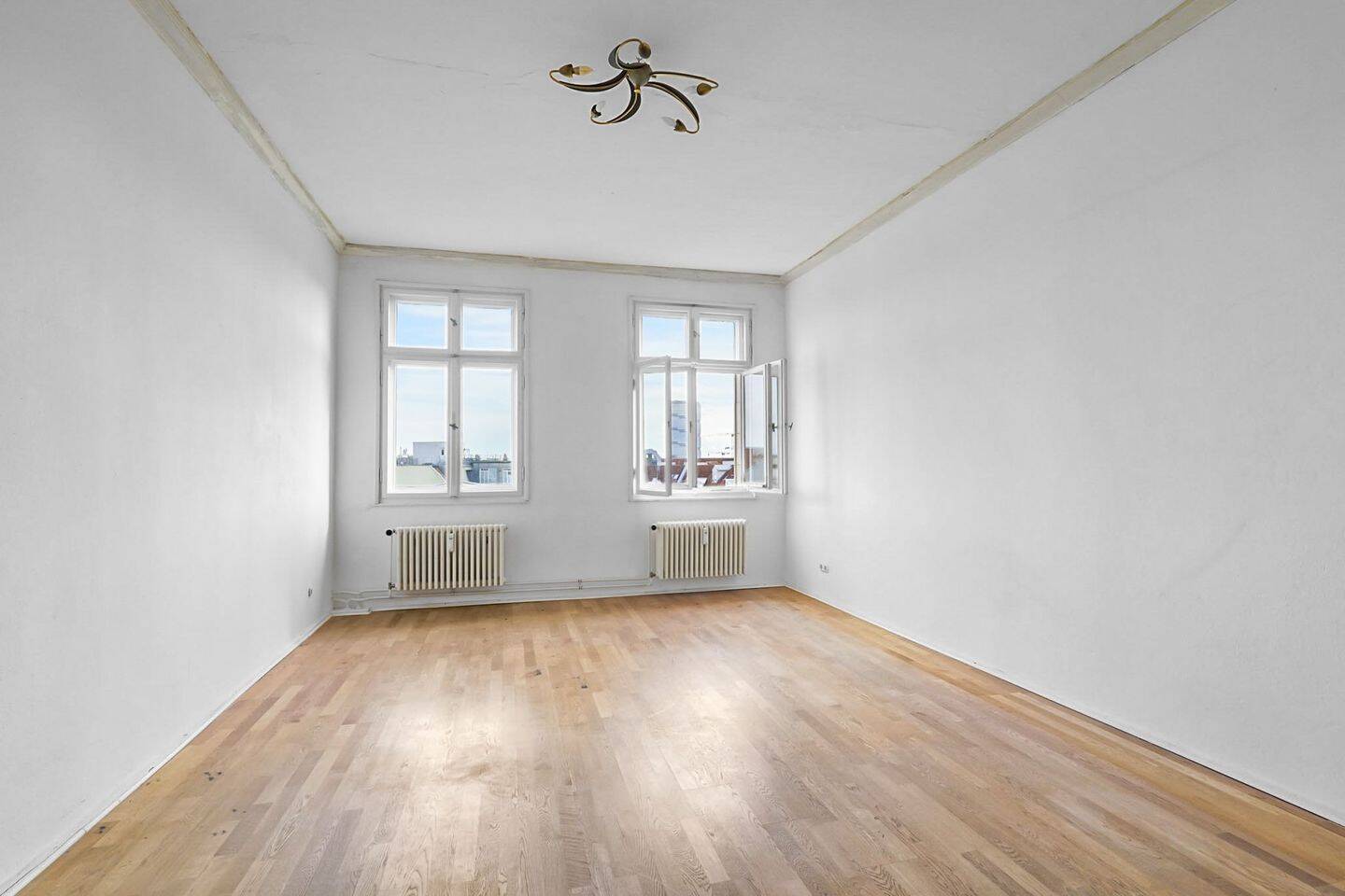 Stilvolle Etagenwohnung mit Sauna, Dachgarten und Denkmalschutz-Charme – Berlin – Vorschaubild 4