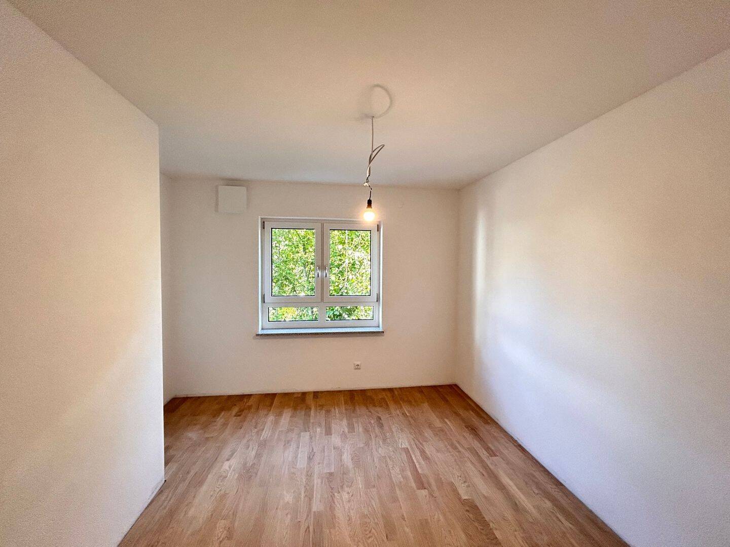 Traumwohnung inklusive Einbauküche und zwei TG-Stellplätze – Nürnberg – Vorschaubild 8