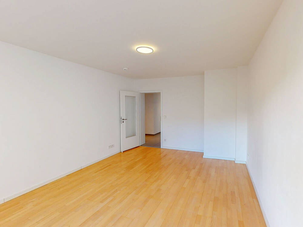2-Zimmer-Wohnung mit Balkon in der Maxvorstadt – München – Vorschaubild 2