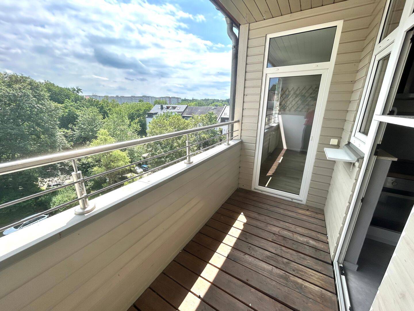 ***Wohnen auf zwei Ebenen - Stilvolle 3-Raum-Maisonettewohnung mit Aufzug, Balkon und Einbauküche*** – Chemnitz – Vorschaubild 6