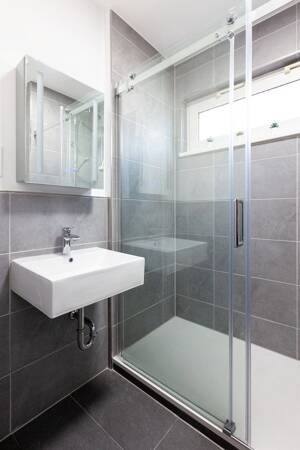 Möblierte 2-Zimmer-Wohnung in Kassel-Nord-Holland - saniert, mit Balkon und WG-geeignet – 34127 Kassel – Vorschaubild 8