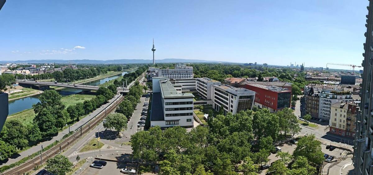 Stilvolles Wohnen mit Panoramablick - Frisch renoviert & komplett neu möbliert – 68161 Mannheim – Bild 1 von 7