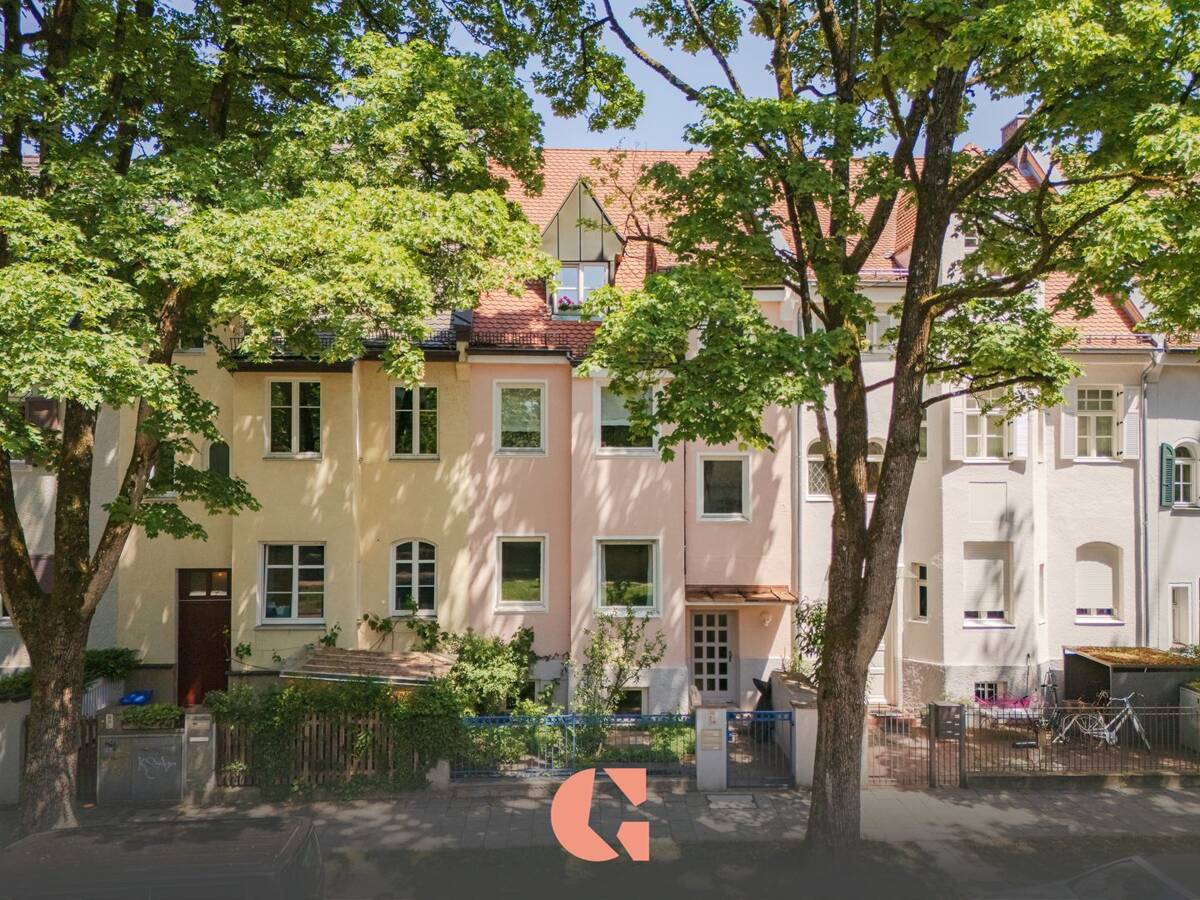 Denkmalgeschütztes Stadthaus in bester Lage von Nymphenburg – 80638 München – Bild 1 von 9