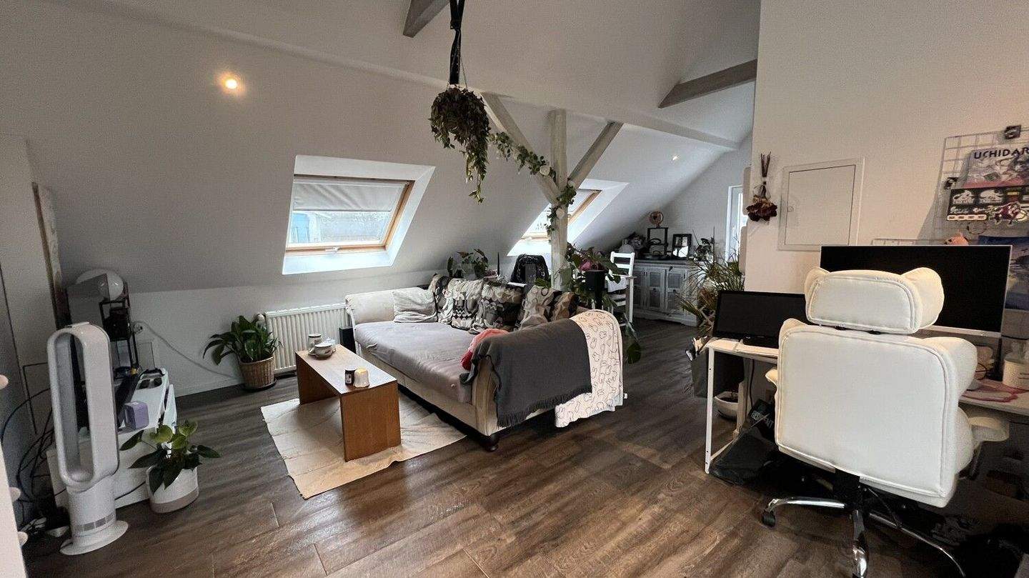 Attraktive Kapitalanlage: Vermietete 2-Zimmer-Dachgeschosswohnung in zentraler Lage von Haan – Haan – Vorschaubild 2