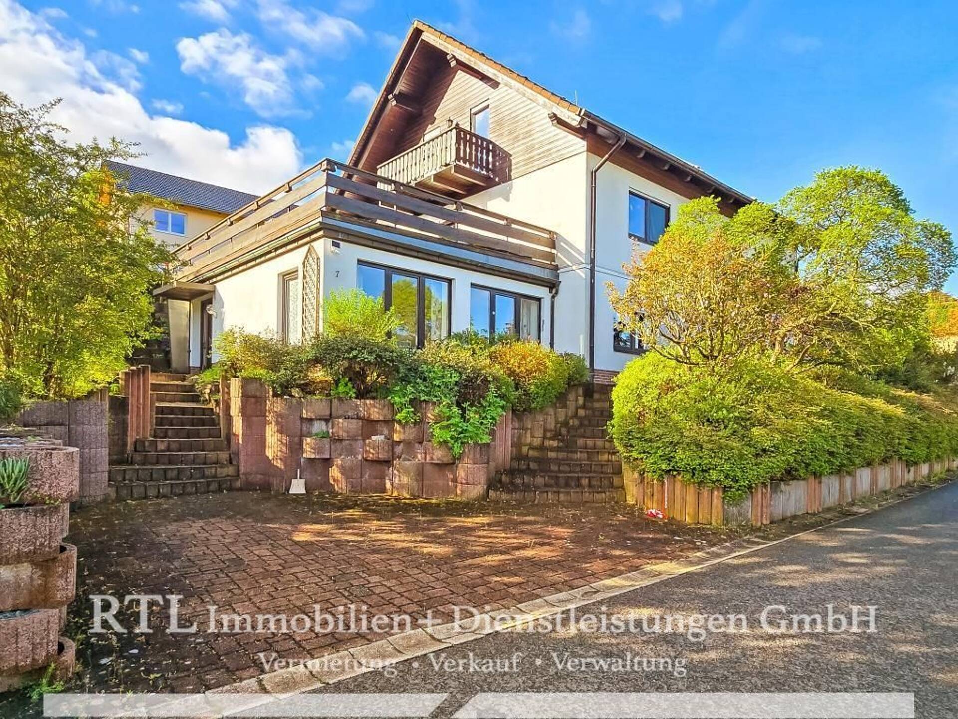 Etagenwohnung in 07907 Schleiz mit 137,48 m² kaufen