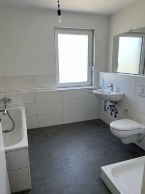 *Erstbezug* 3- Zimmer im 1. OG mit Balkon – 65205 Wiesbaden – Vorschaubild 4