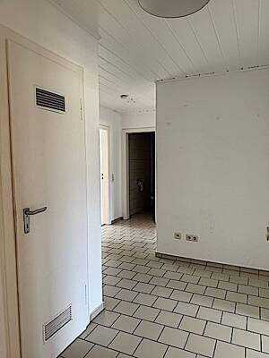 Attraktive 3-Zimmer-Wohnung mit Loggia in bester Lage von Mainz (55116) – 55116 Mainz – Vorschaubild 3