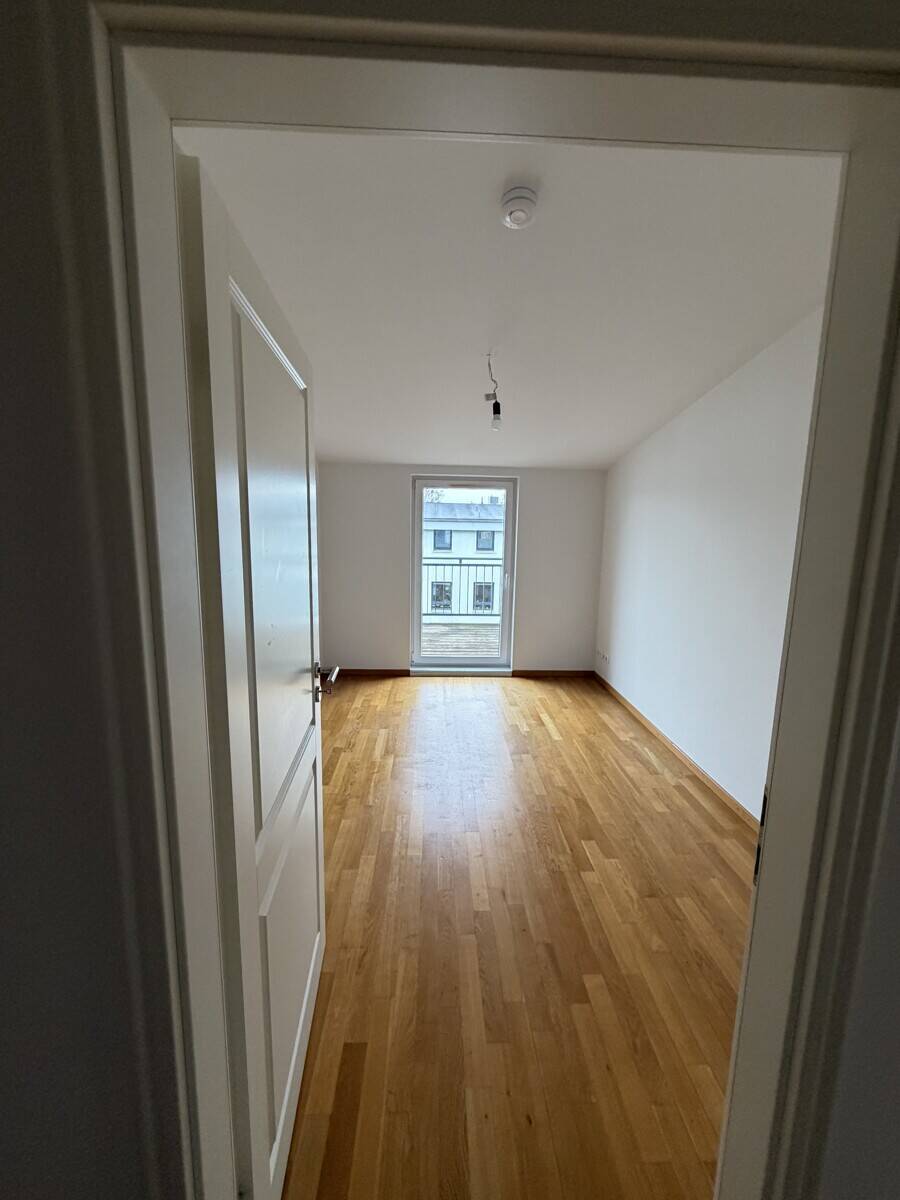Bezugsfreie Penthousewohnung mit Balkon und Stellplatz – Hamburg – Vorschaubild 9