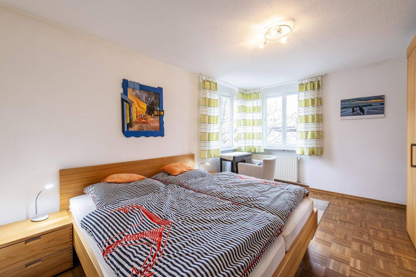 Schöne, helle 2-Zimmer-Wohnung mit Tageslichtbad und Balkon sowie Tiefgarage