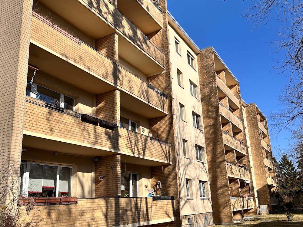 Attraktive 2-Zimmer-Wohnung mit Südbalkon und Fahrstuhl in Berlin-Reinickendorf – Berlin – Bild 1 von 9