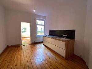 2-Zimmer Altbauwohnung an der Leibnitz Uni und Welfengarten / inklusive Küche