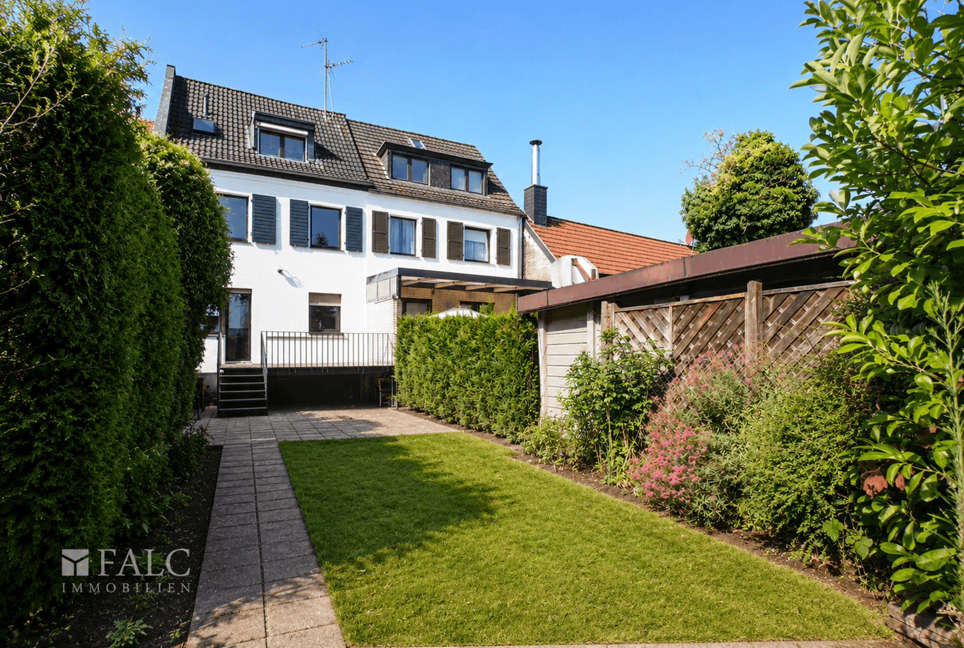 Reihenmittelhaus in 50999 Köln mit 104 m² kaufen