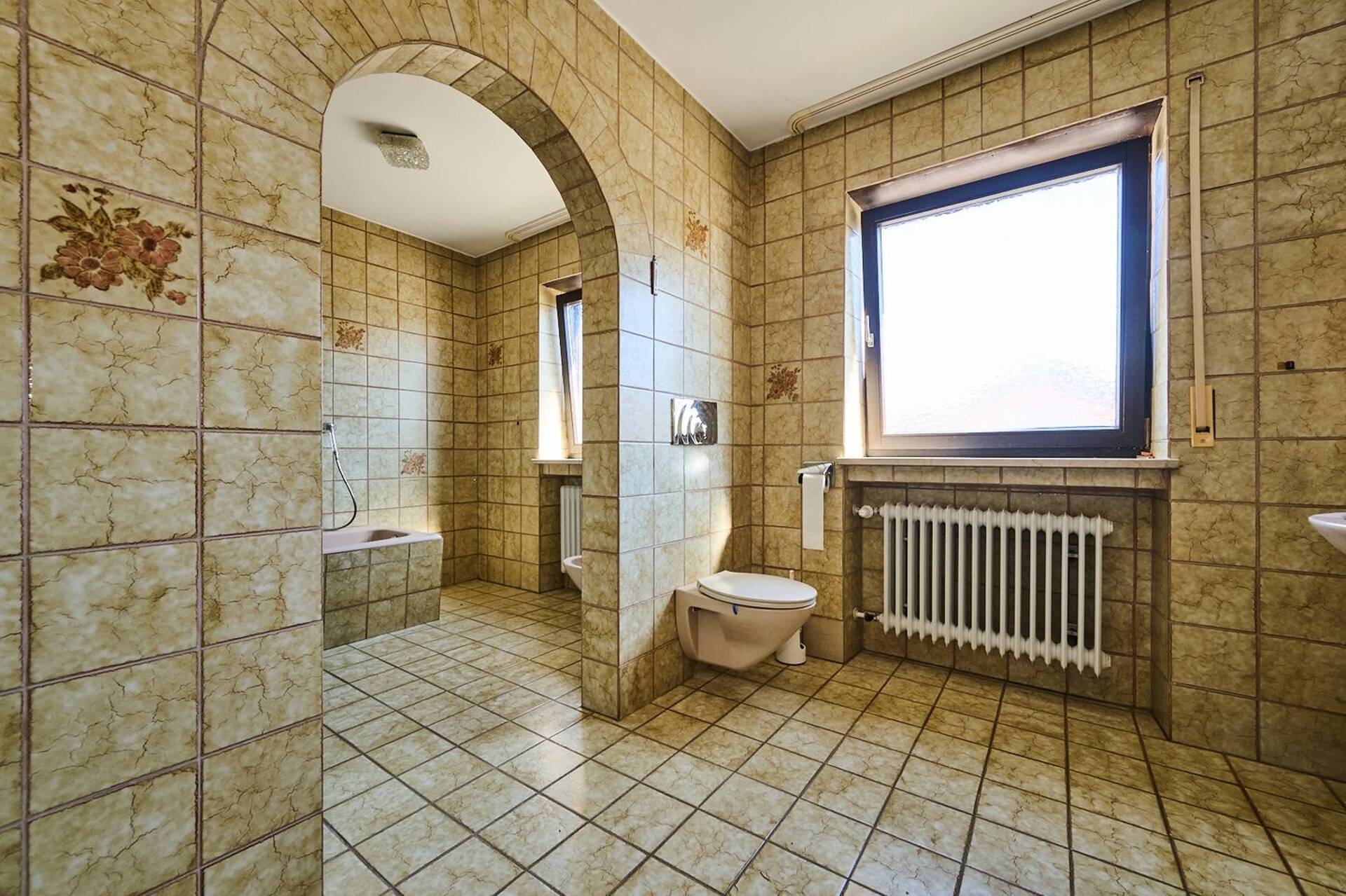Haus in 94315 Straubing mit 249,24 m² kaufen