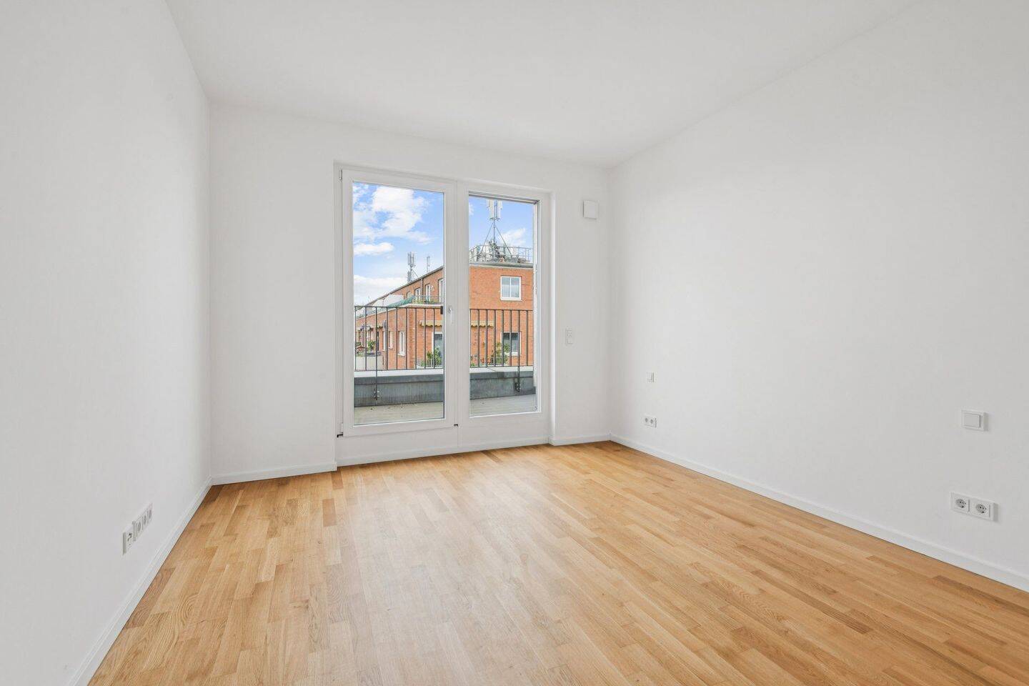 Exklusive Penthouse-Wohnung mit zwei Terrassen in Wasserlage – Berlin – Vorschaubild 9
