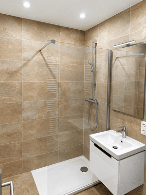 Helle 2-Zimmer-Wohnung mit Balkon, moderner Einbauküche und Aufzug in München-Moosach – 80992 München – Vorschaubild 6