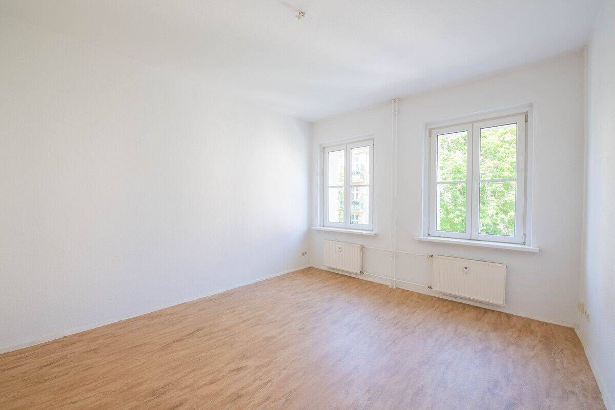 Bezugsfrei im Szenekiez: Modernes Apartment, lichterfüllt, Tageslicht-Badezimmer, seltene Chance